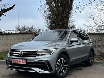 Авто Volkswagen Tiguan 2023 № 8249073
