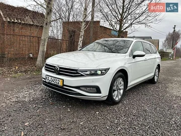Авто Volkswagen Passat 2022 № 8249078