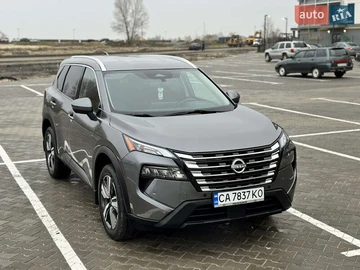 Авто Nissan Rogue 2024 № 8249103