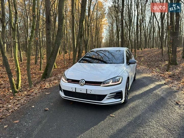 Авто Volkswagen Golf 2019 № 8249108