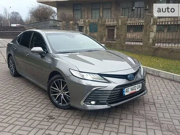 Авто Toyota Camry 2021 № 8249144