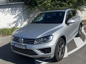 Авто Volkswagen Touareg 2015 № 8249146