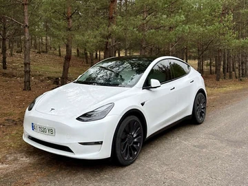 Авто Tesla Model Y 2023 № 8249228