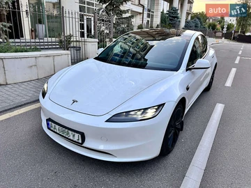 Авто Tesla Model 3 2023 № 8249235