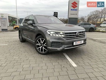Авто Volkswagen Touareg 2021 № 8249344