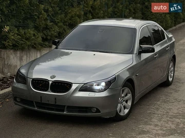 Авто BMW 5 Series 2003 № 8249383