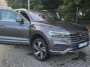 Авто Volkswagen Touareg 2023 № 8249432