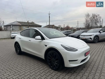 Авто Tesla Model Y 2022 № 8249479