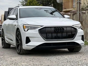 Авто Audi E-Tron 2021 № 8249490