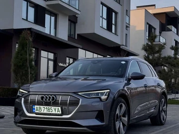 Авто Audi E-Tron 2019 № 8249549