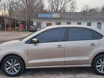 Авто Volkswagen Polo 2017 № 8249751