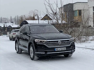 Авто Volkswagen Touareg 2018 № 8249815
