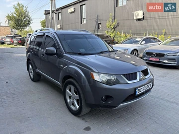 Авто Mitsubishi Outlander Xl 2008 № 8250003