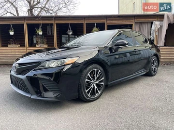 Авто Toyota Camry 2018 № 8250150