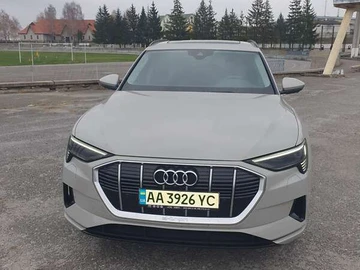 Авто Audi E-Tron 2022 № 8250183