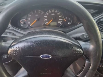 Авто Ford Focus 2000 № 8250268