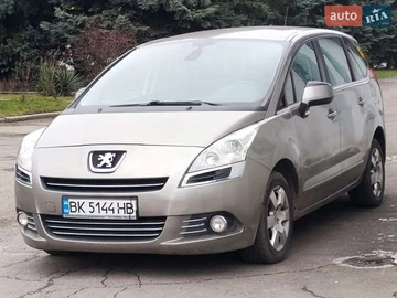 Авто Peugeot 5008 2010 № 8250389