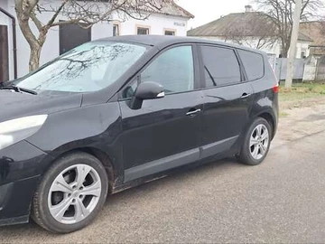 Авто Renault Grand Scenic 2010 № 8250392