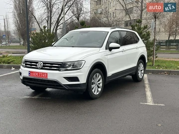 Авто Volkswagen Tiguan 2020 № 8250444