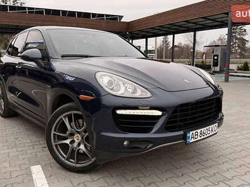Авто Porsche Cayenne 2012 № 8250462