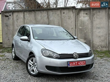Авто Volkswagen Golf 2010 № 8250775
