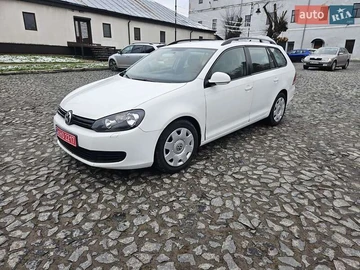 Авто Volkswagen Golf 2010 № 8250778