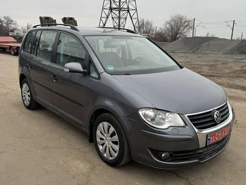 Авто Volkswagen Touran 2008 № 8250779