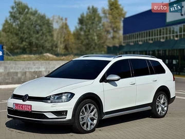 Авто Volkswagen Golf Alltrack 2020 № 8250868