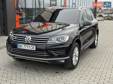 Авто Volkswagen Touareg 2017 № 8251016