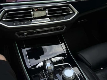 Авто  Y 2000 № 8251265