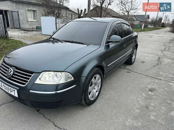 Авто Volkswagen Passat 2004 № 8251267