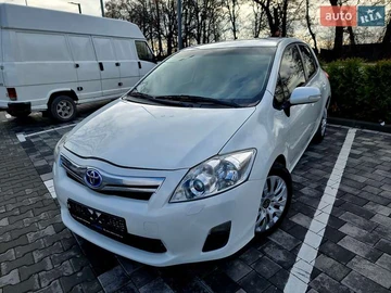 Авто Toyota Auris 2010 № 8251428