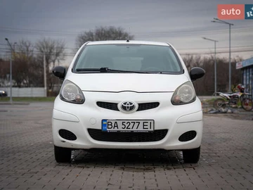 Авто Toyota Aygo 2011 № 8252075