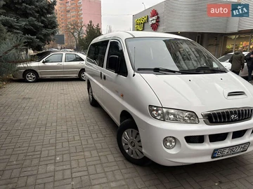 Авто Hyundai H 200 2005 № 8252180