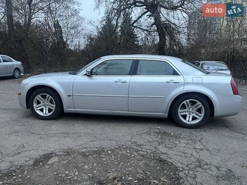 Авто Chrysler 300C 2006 № 8252213