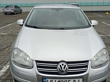 Авто Volkswagen Jetta 2009 № 8252225