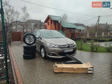 Авто Citroen C4 2016 № 8252383