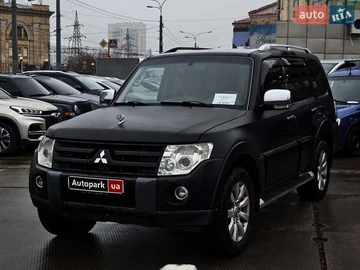 Авто Mitsubishi Pajero Wagon 2010 № 8252385