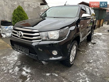 Авто Toyota Hilux 2017 № 8252622