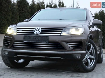 Авто Volkswagen Touareg 2015 № 8252624