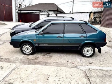 Авто ВАЗ 2109 2002 № 8252836