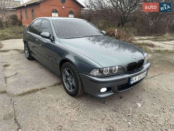 Авто BMW 5 Series 2002 № 8253002