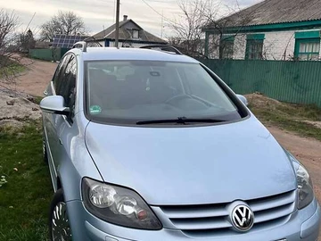 Авто Volkswagen Golf Plus 2008 № 8253112