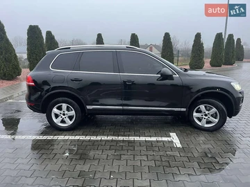 Авто Volkswagen Touareg 2014 № 8253531