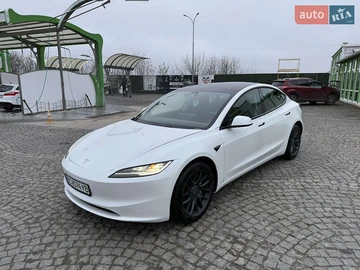 Авто Tesla Model 3 2024 № 8254067