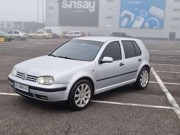 Авто Volkswagen Golf 2000 № 8254135