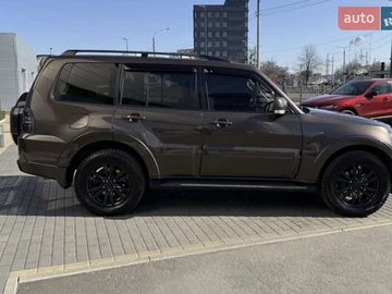 Авто Mitsubishi Pajero Wagon 2017 № 8254387