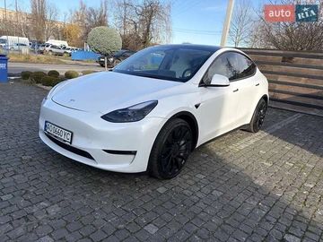 Авто Tesla Model Y 2023 № 8254762