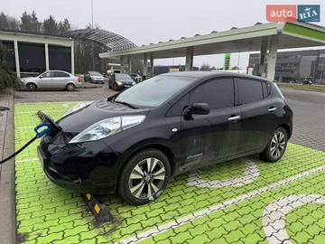 Авто Nissan Leaf 2012 № 8254897