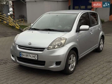 Авто Daihatsu Sirion 2006 № 8254898